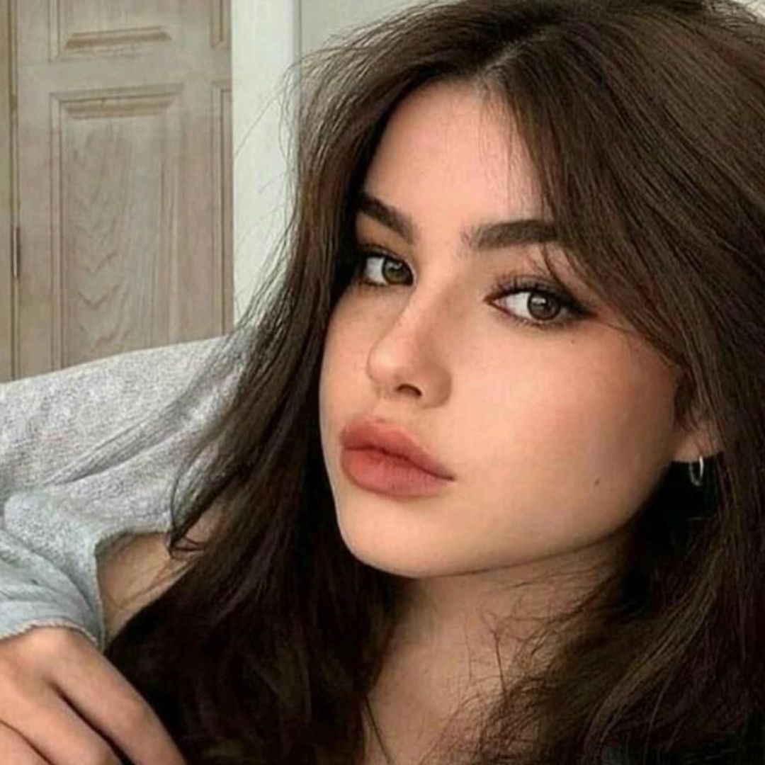 Valeria M.
